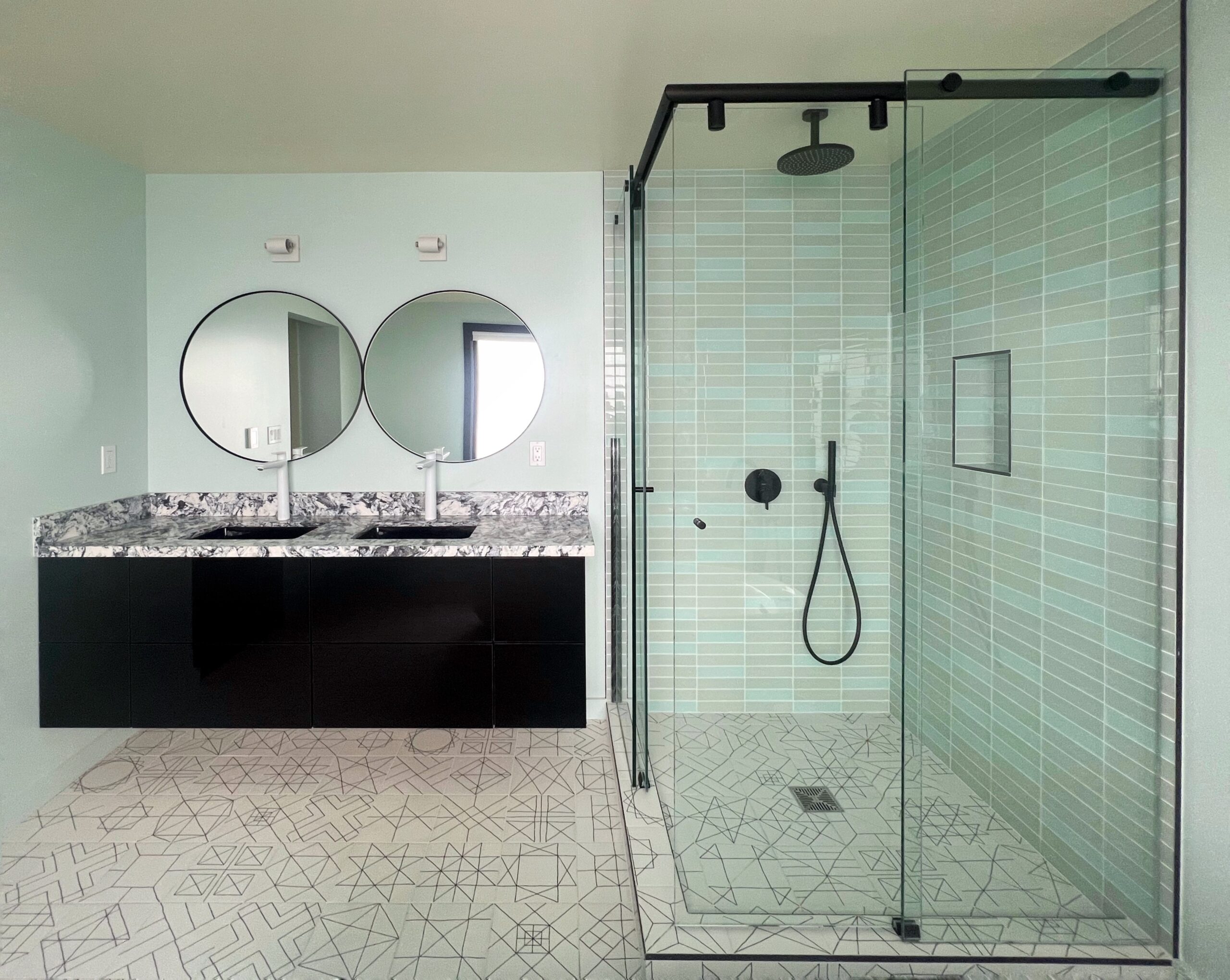 Murrysville Shower Glass Company | Pennsylvania | R and C Glass